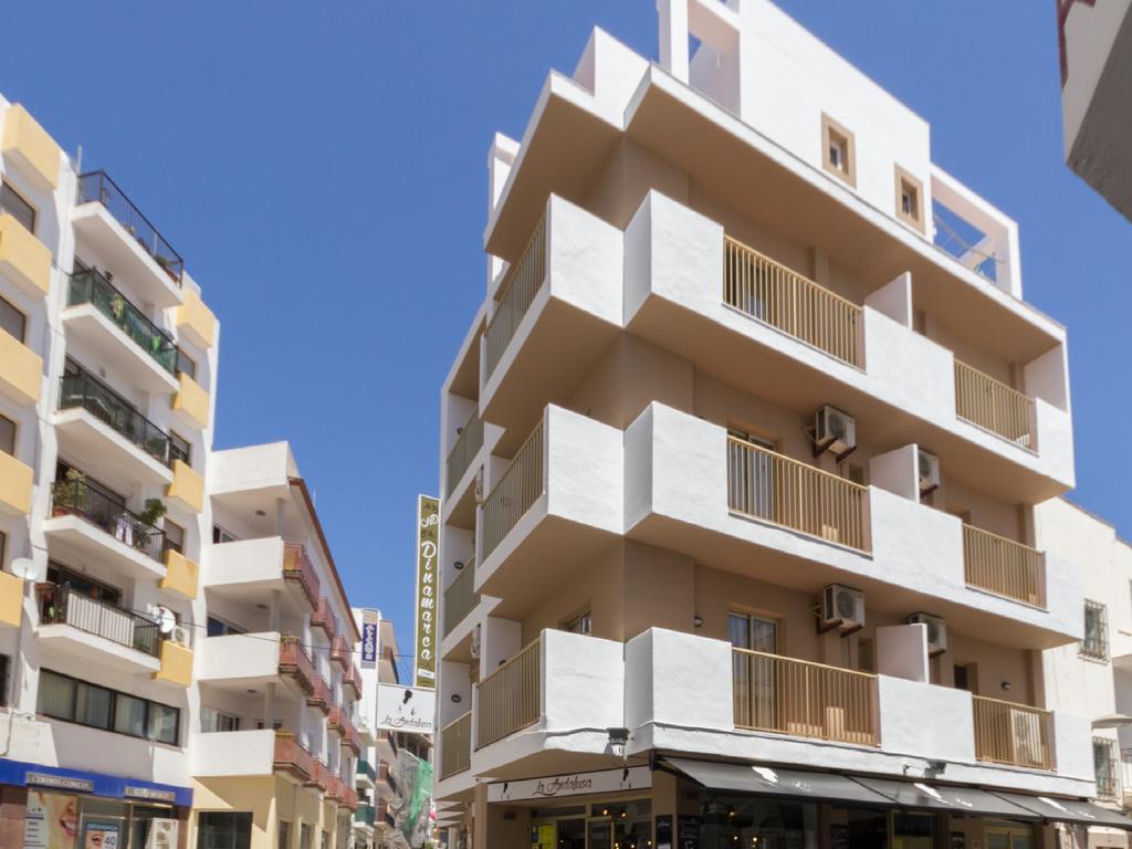 Hostal Dinamarca San Antonio  Exterior photo